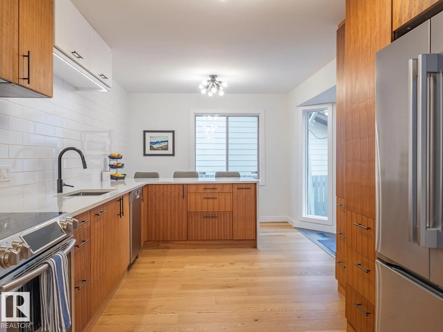 14725 46 AV NW
