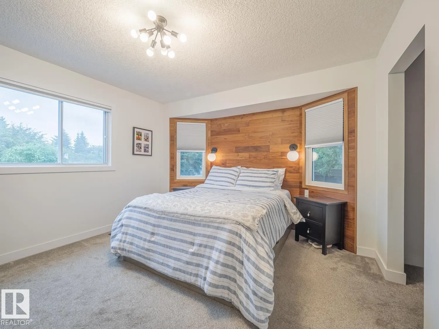 14725 46 AV NW