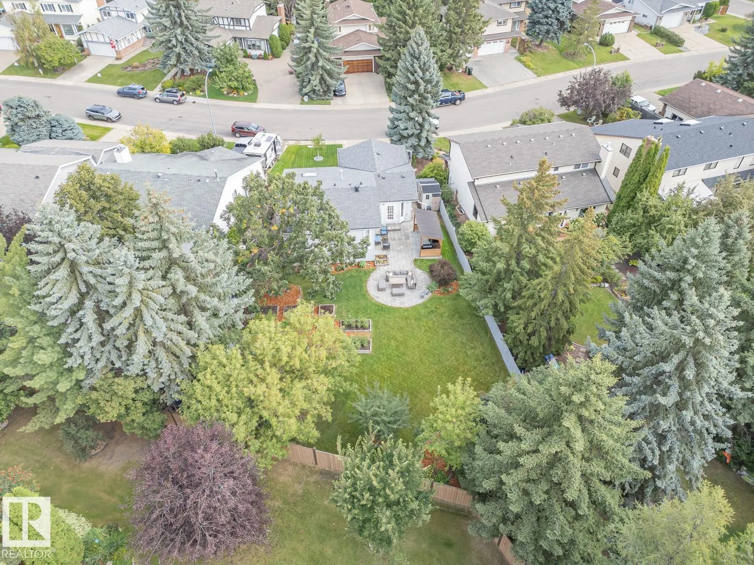 14725 46 AV NW