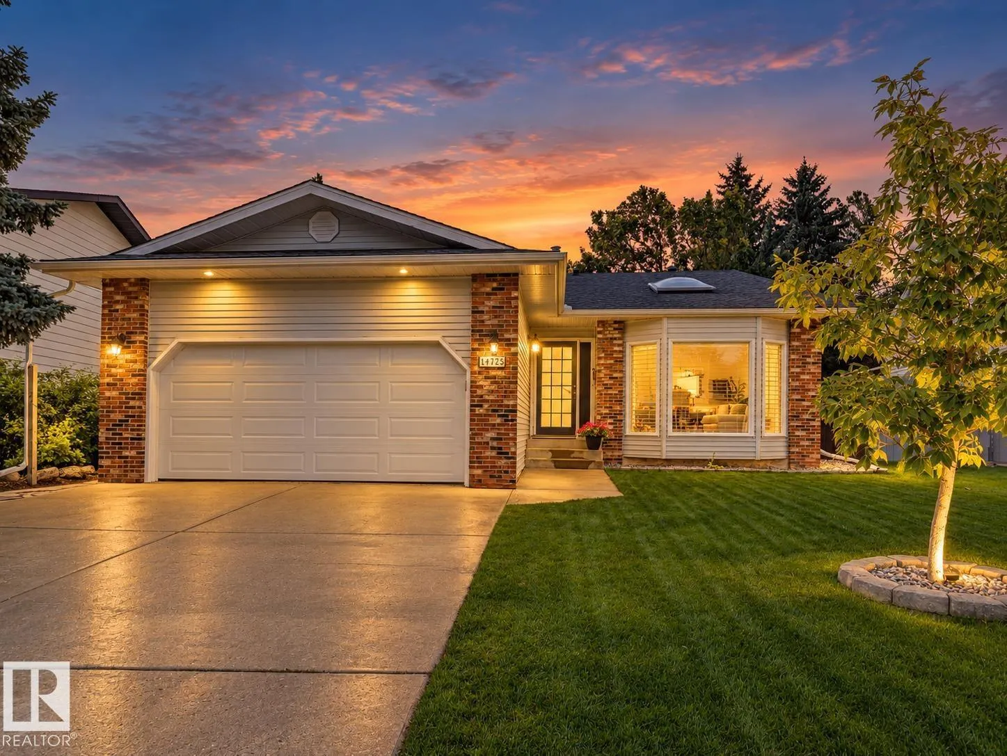 14725 46 AV NW