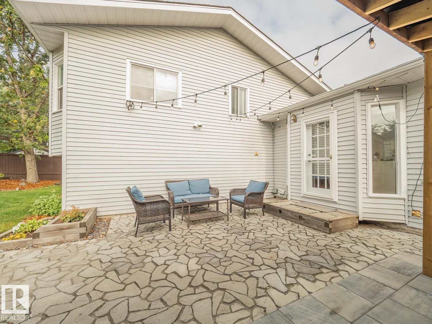 14725 46 AV NW