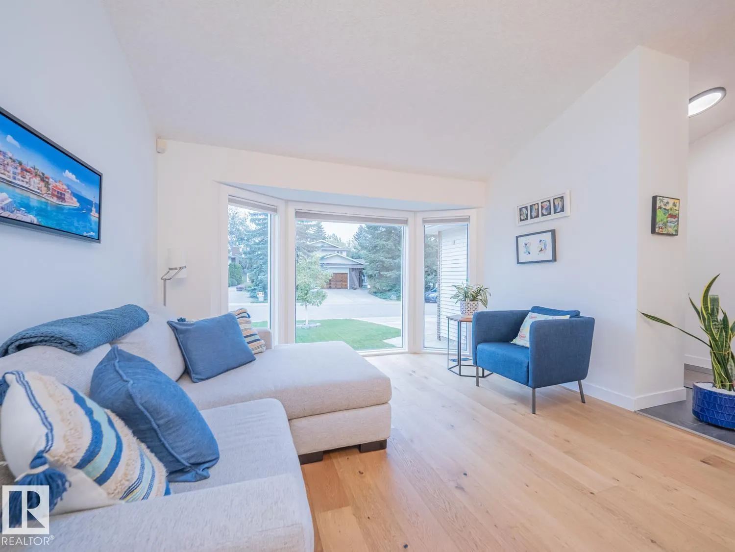 14725 46 AV NW
