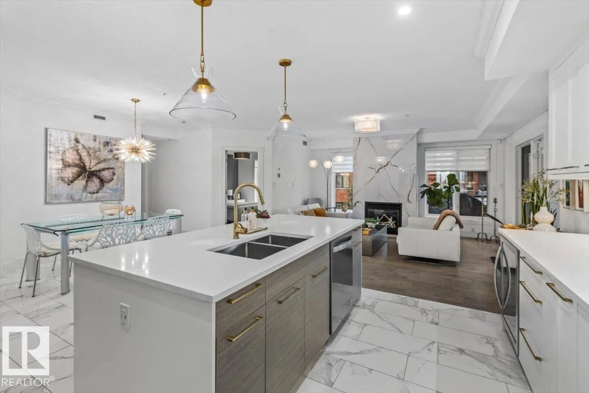 #209 9819 96A ST NW