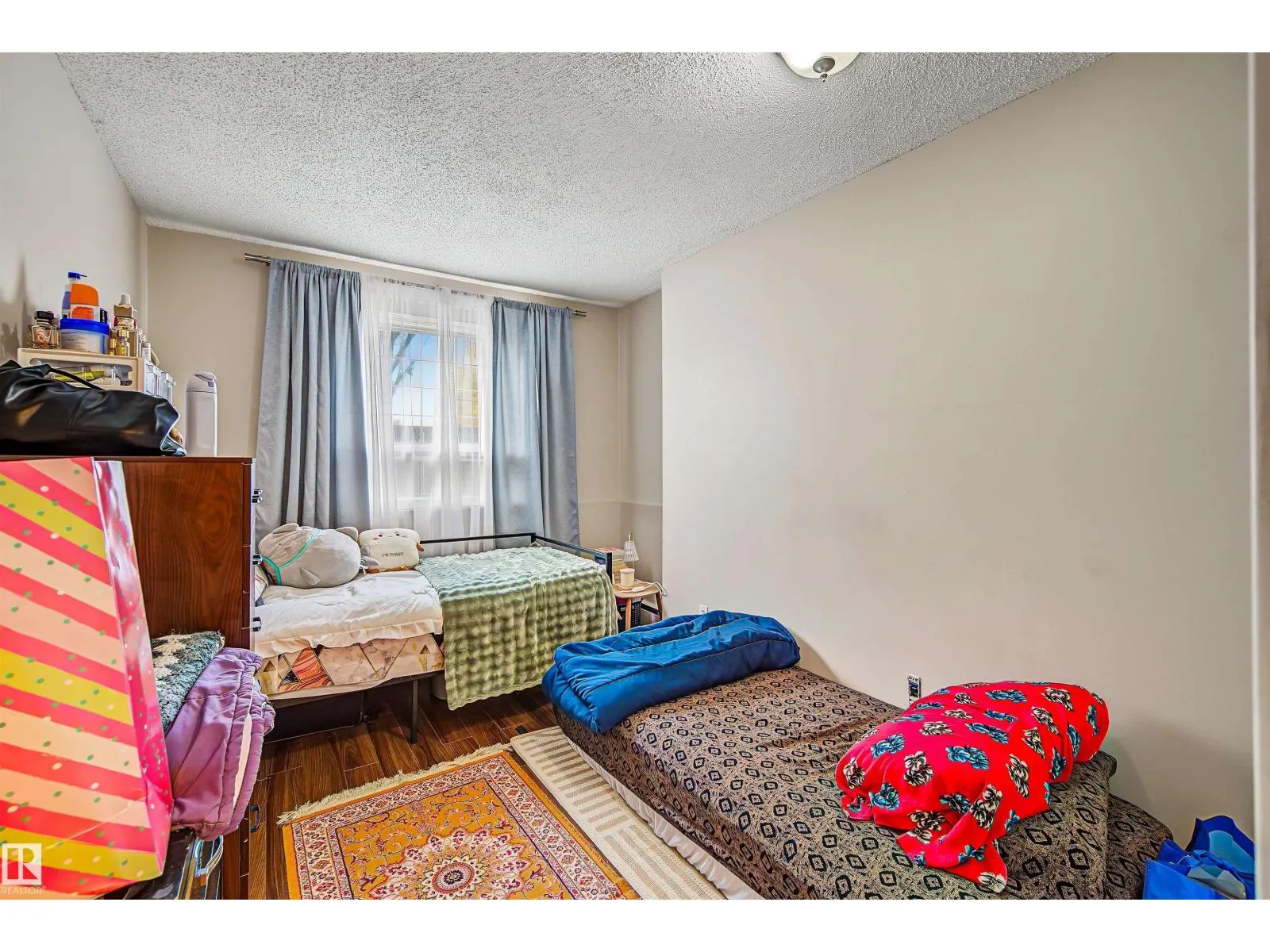 #101 9010 106 AV NW