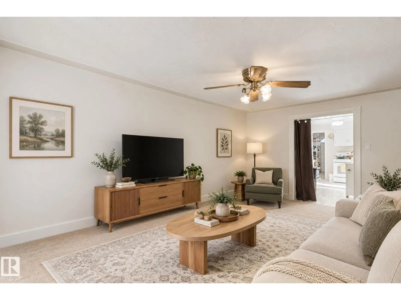 11946 70 ST NW