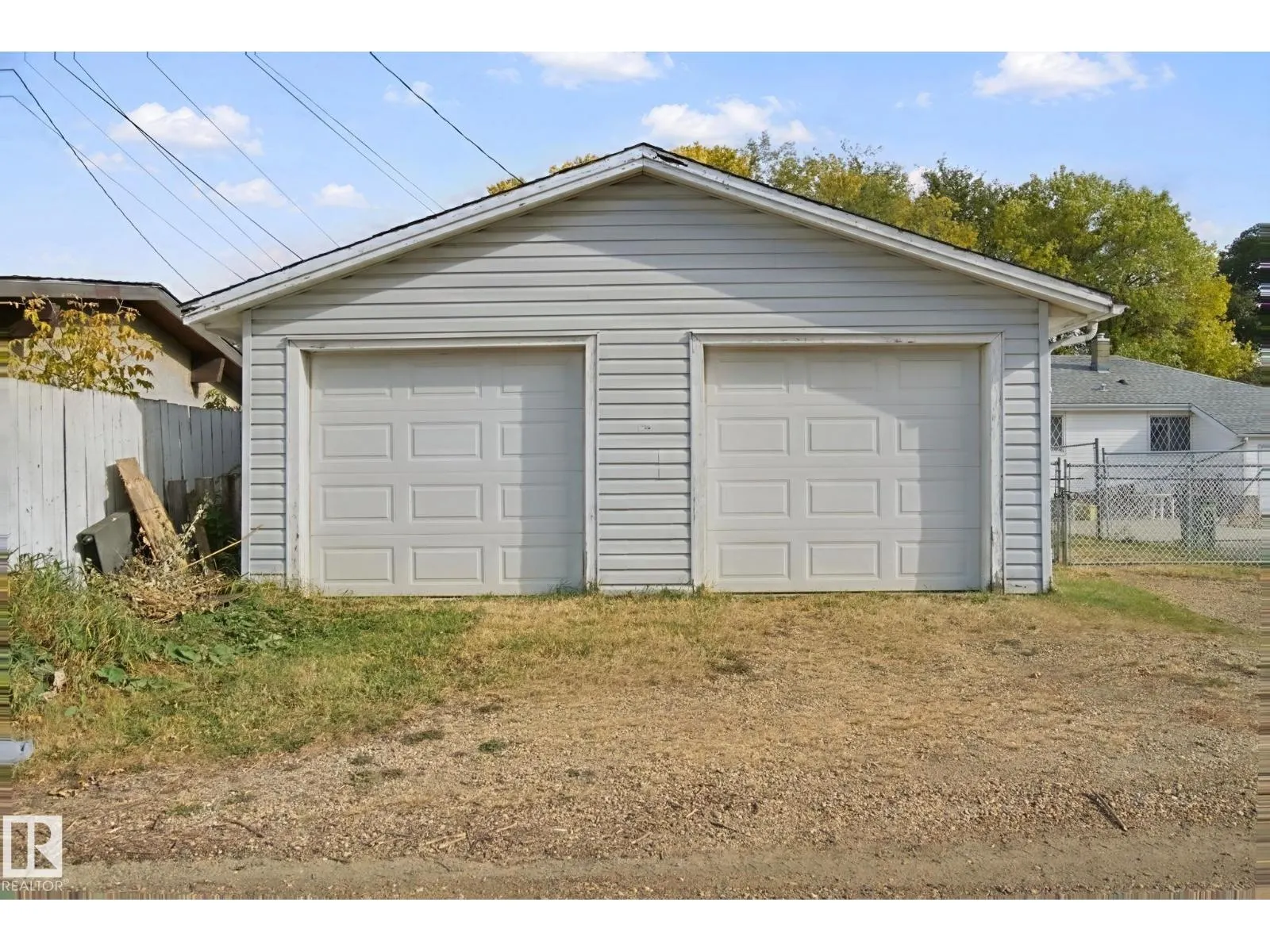 11946 70 ST NW