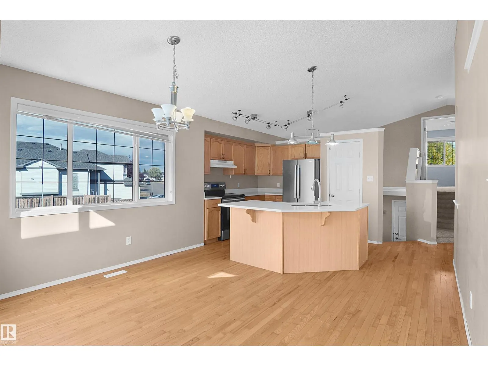 16112 92 ST NW