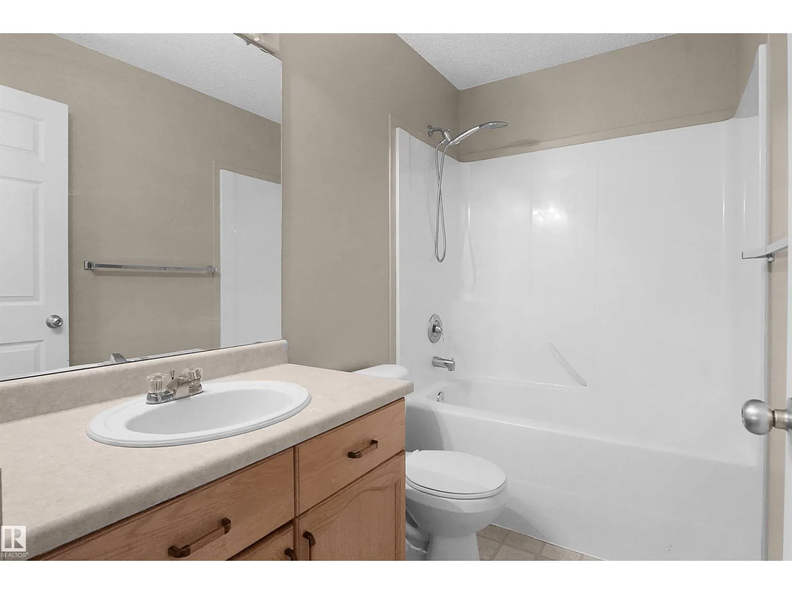 16112 92 ST NW