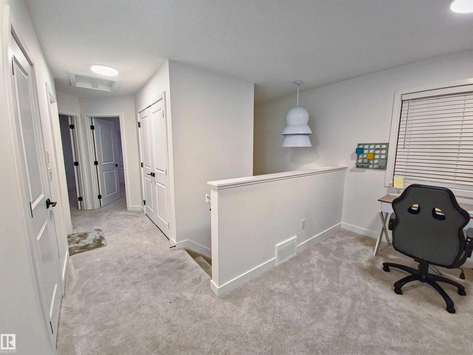 16228 19 Ave SW