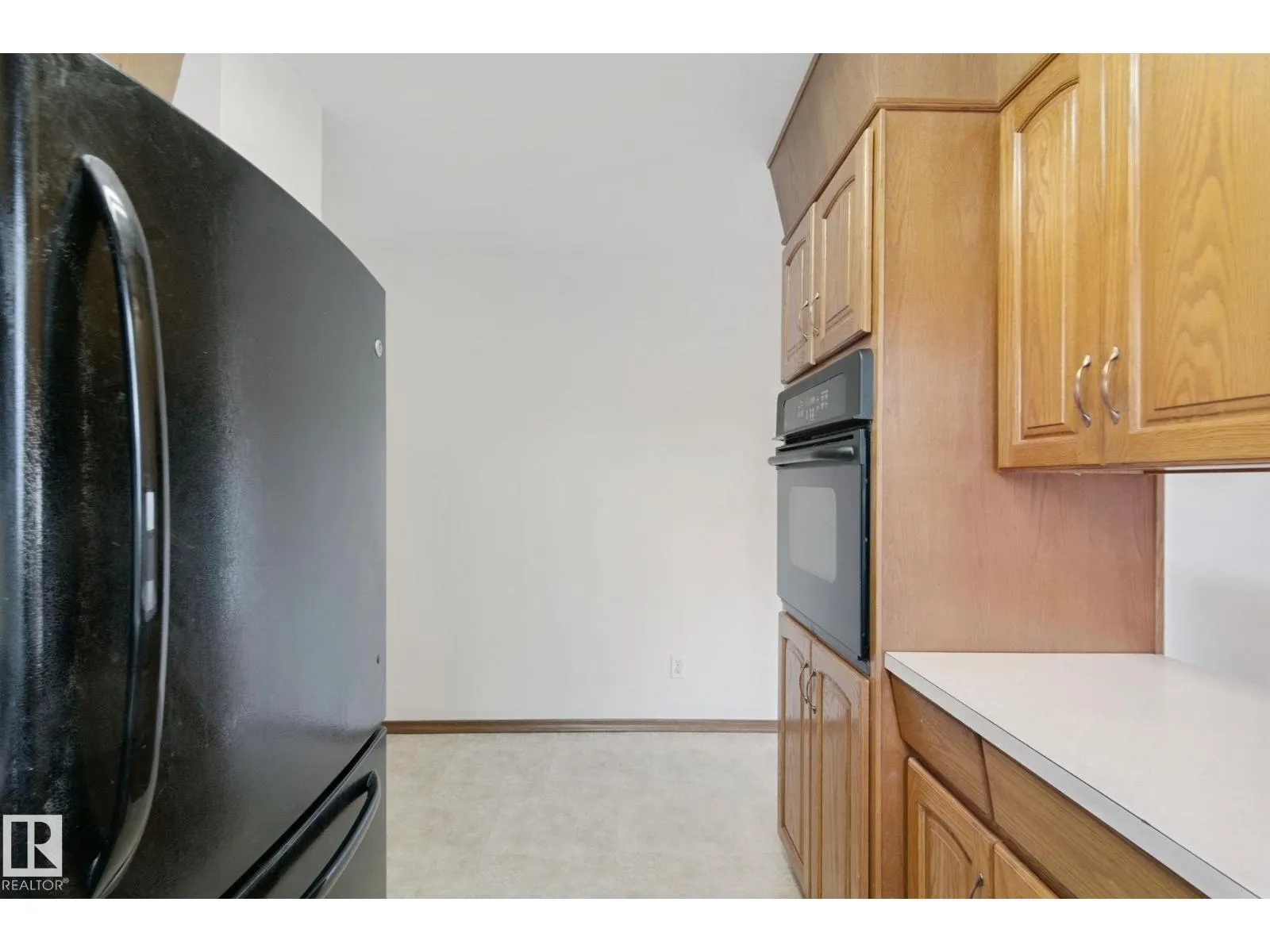 8424 70 ST NW