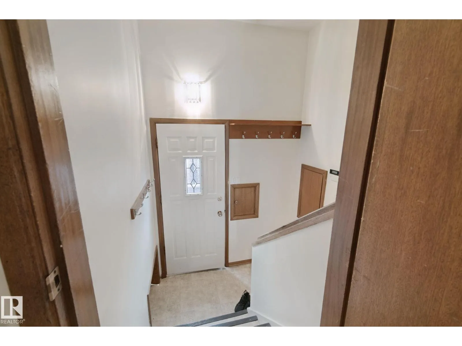 8424 70 ST NW