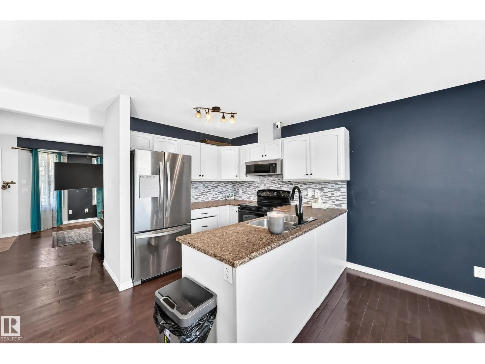447 SONGHURST PL