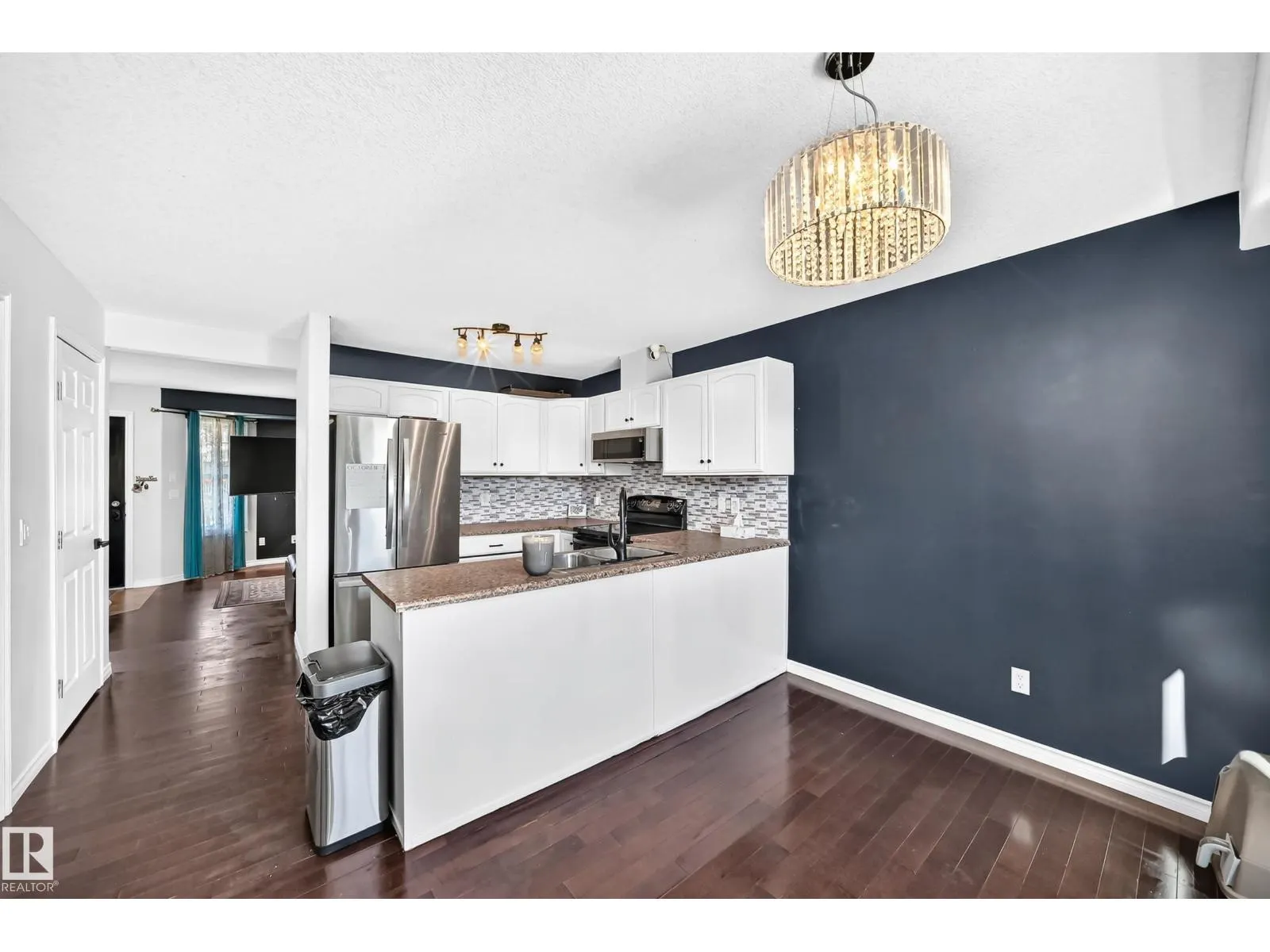 447 SONGHURST PL