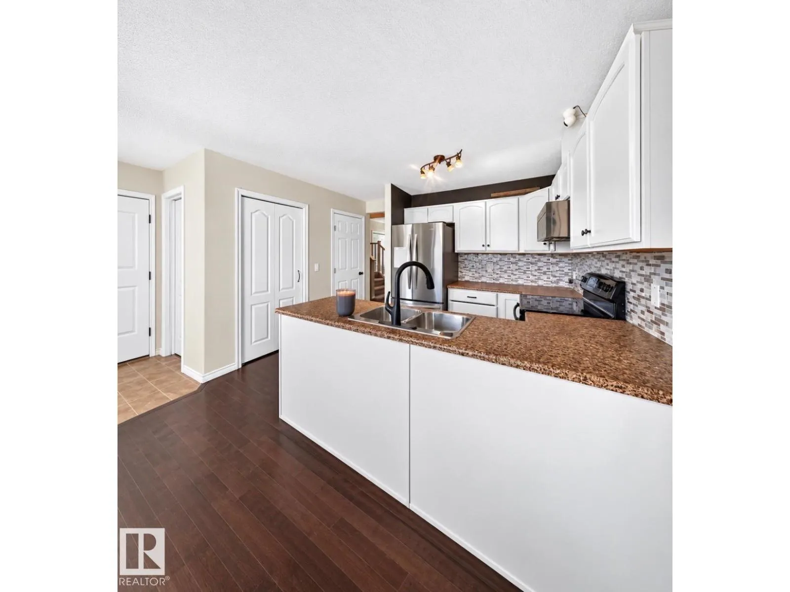447 SONGHURST PL