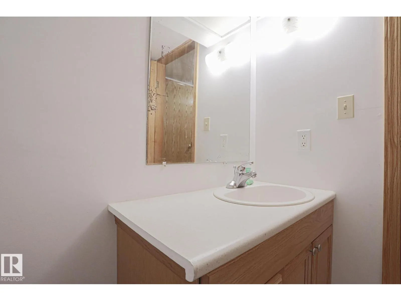 4424 124 AV NW