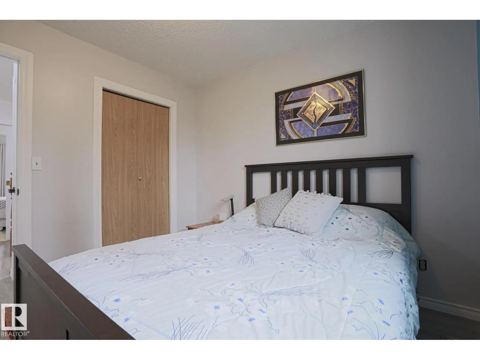 4424 124 AV NW