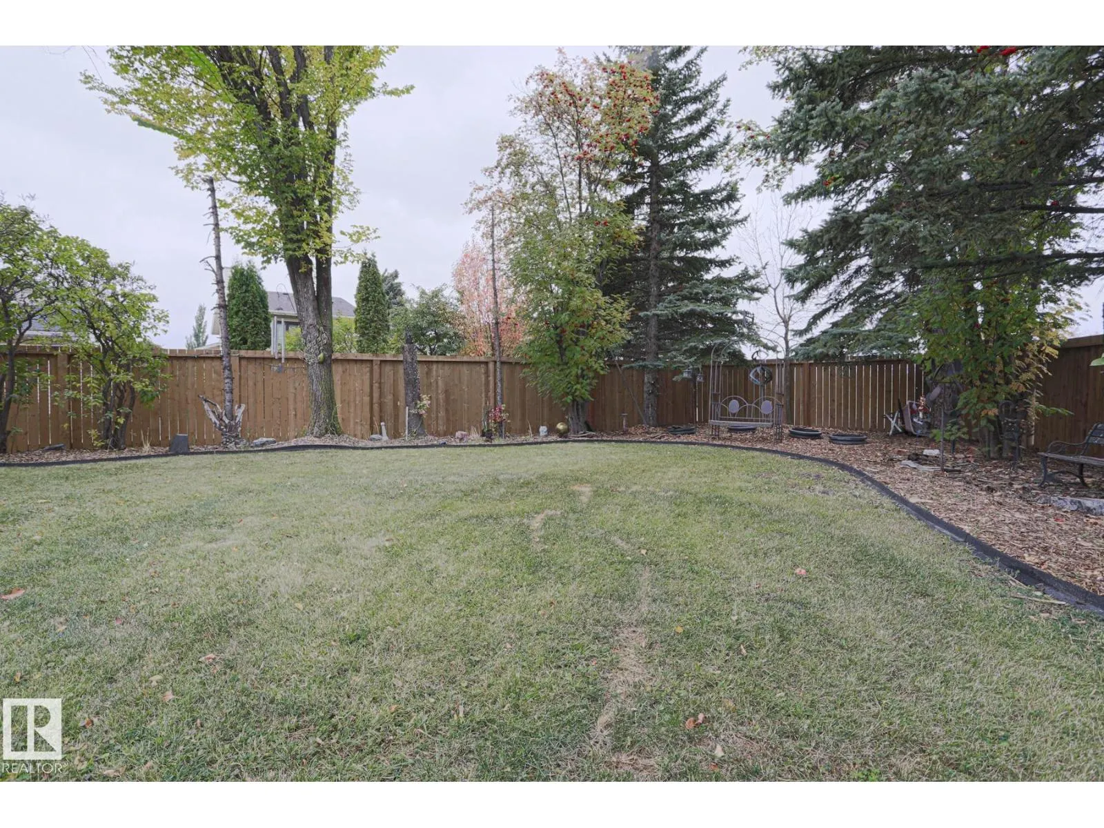 4424 124 AV NW