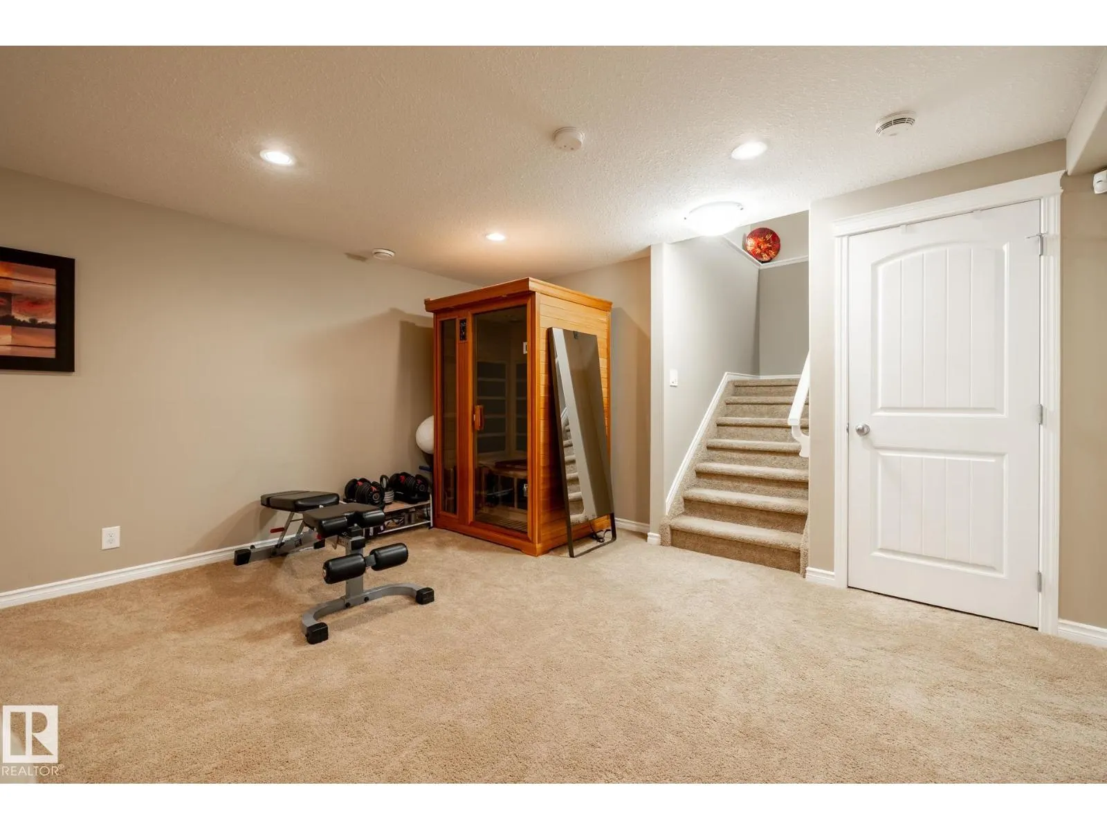 5820 7 AV SW