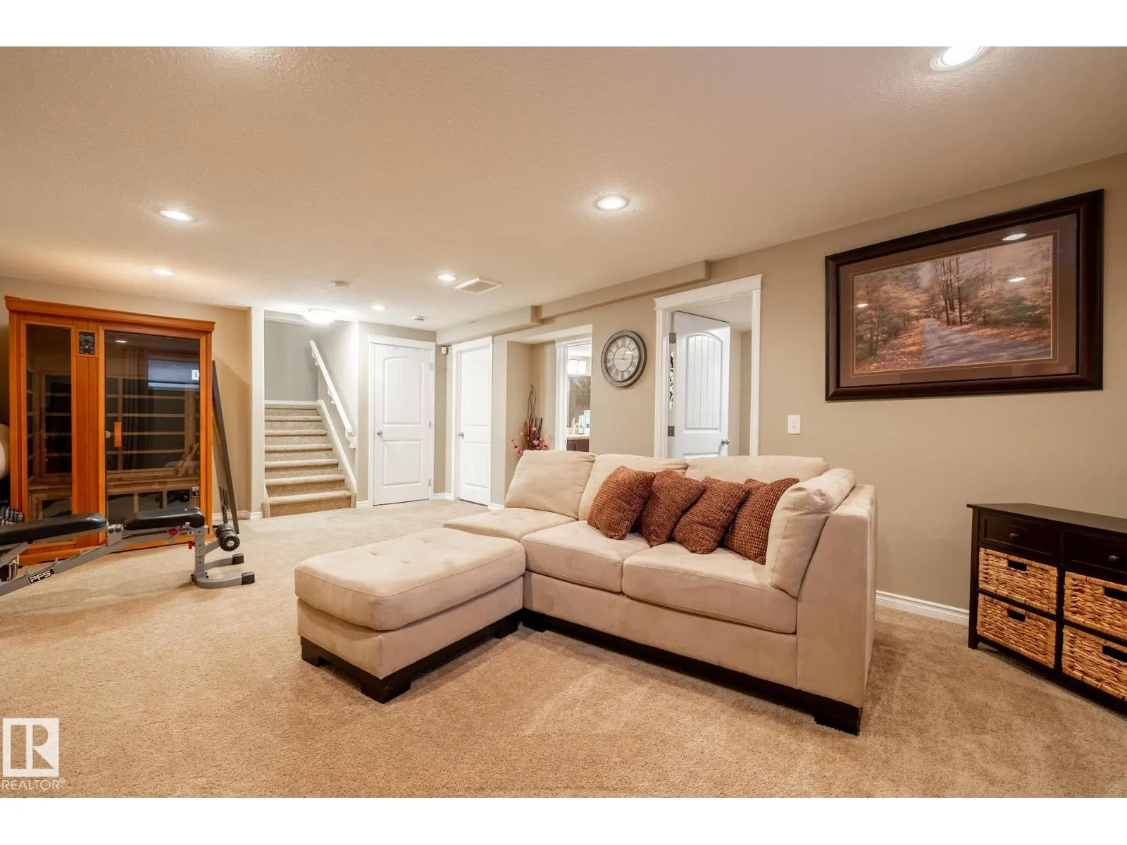 5820 7 AV SW