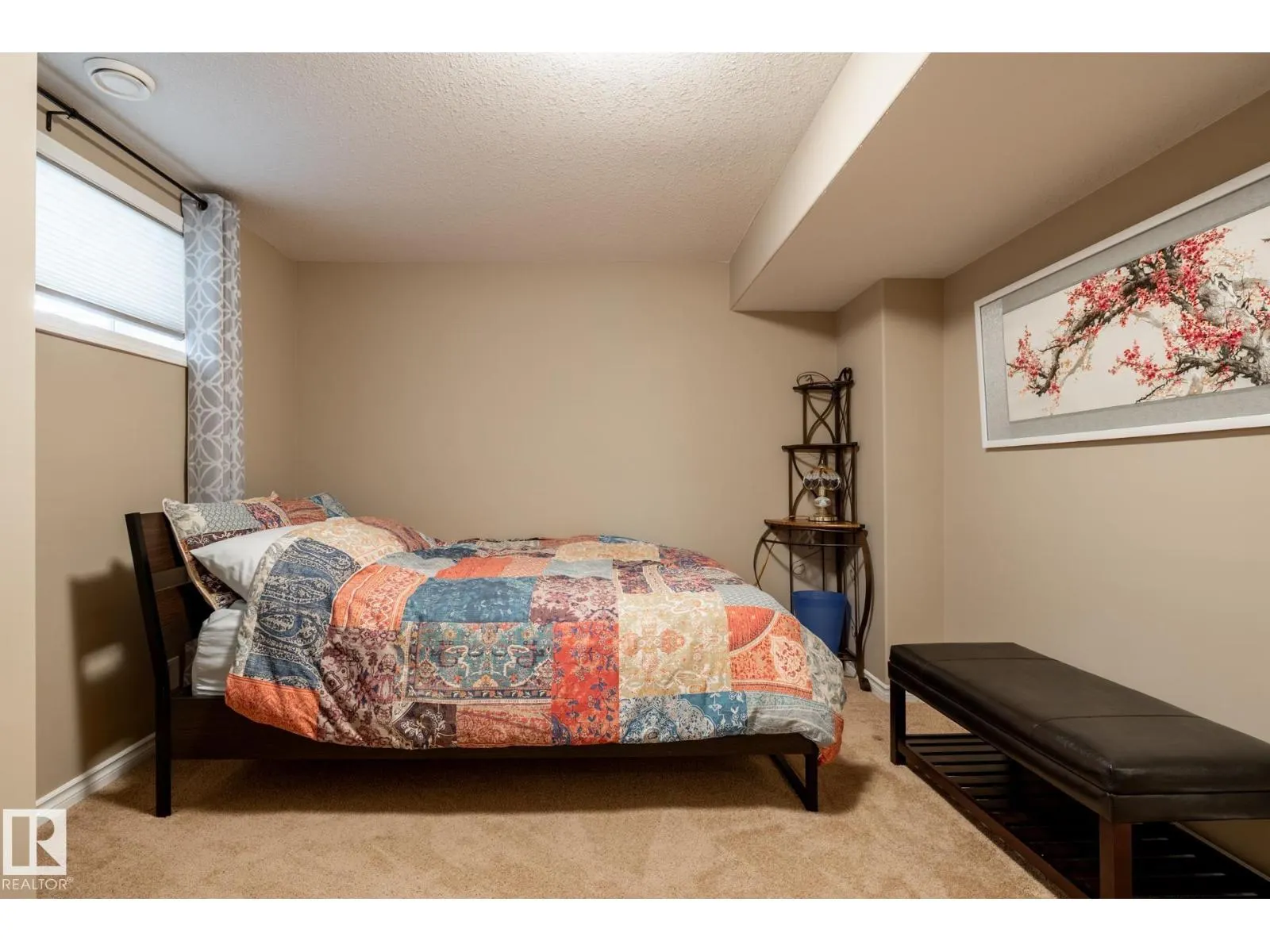 5820 7 AV SW