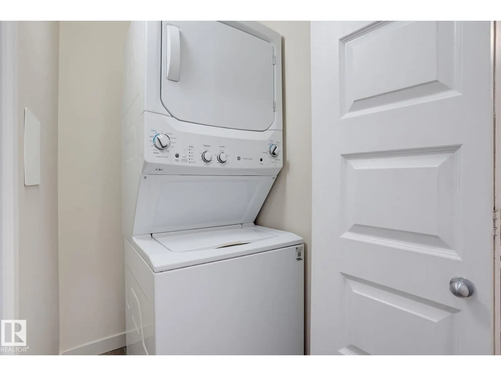 #310 304 AMBLESIDE LI SW