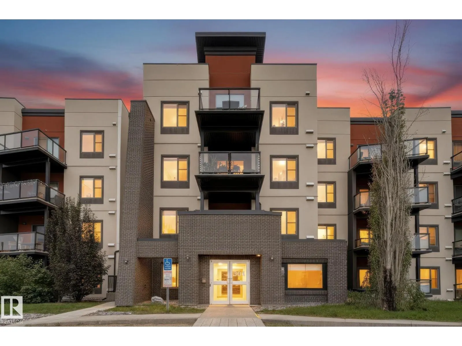 #310 304 AMBLESIDE LI SW