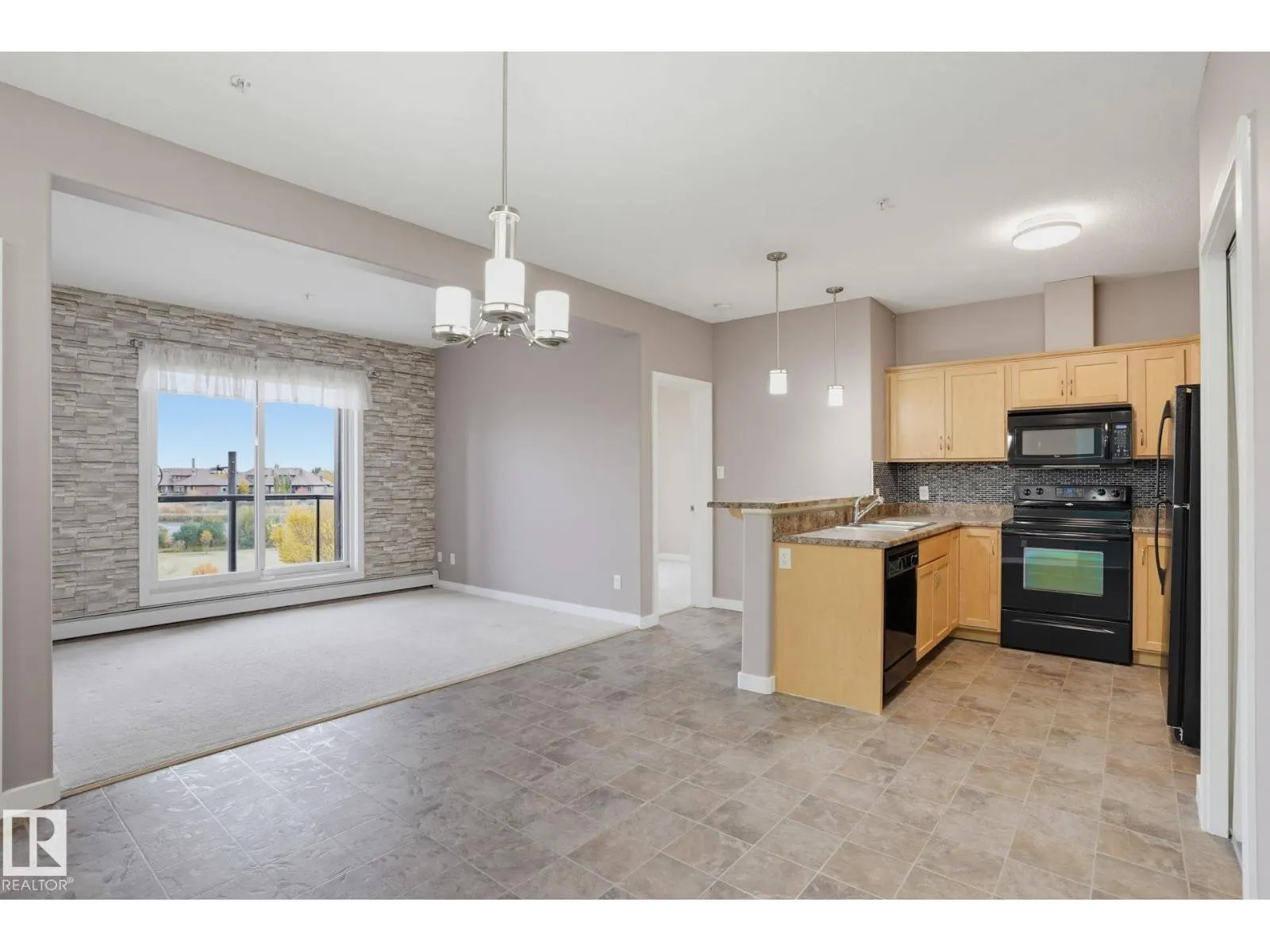 #310 304 AMBLESIDE LI SW
