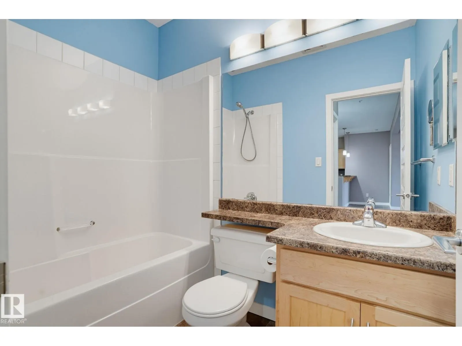 #310 304 AMBLESIDE LI SW