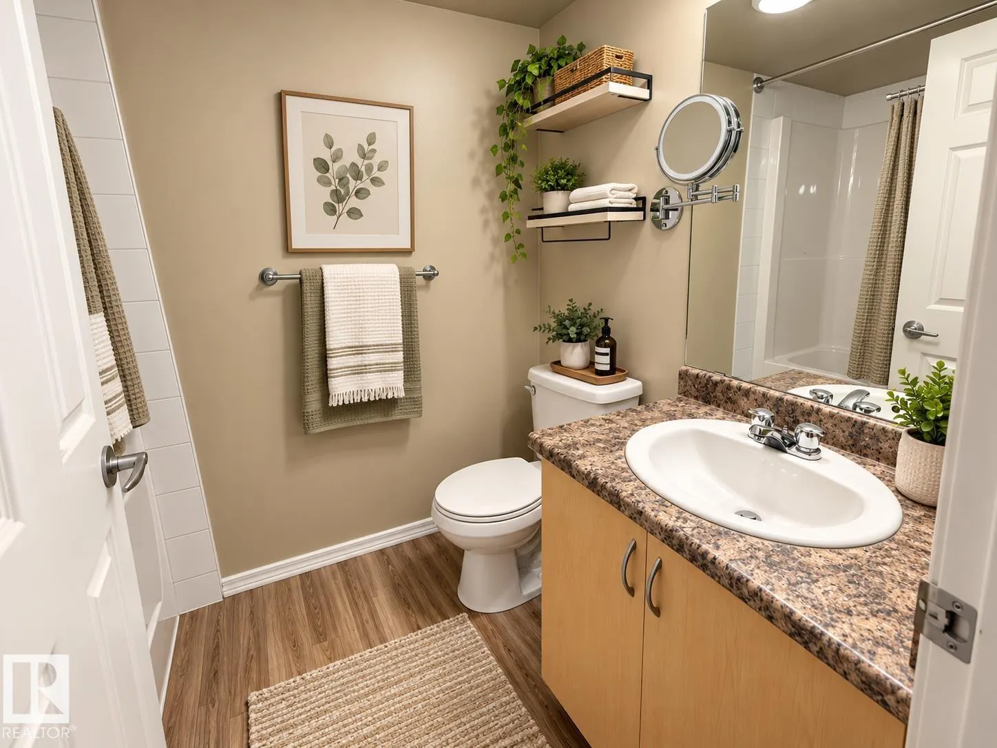#310 42 SUMMERWOOD BV