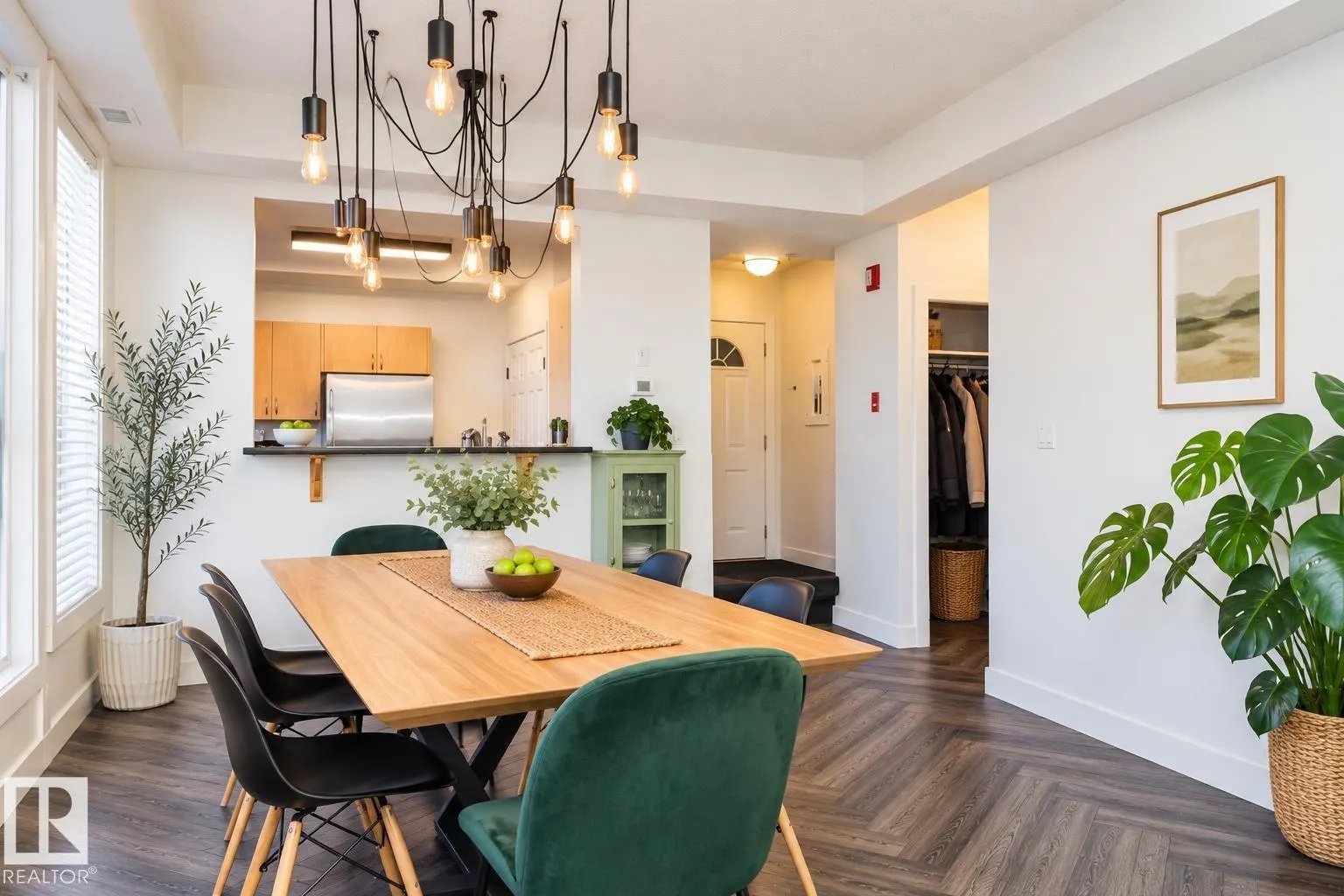 #101 8108 109 ST NW
