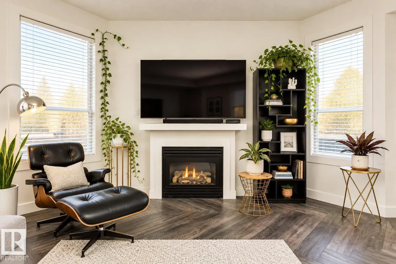 #101 8108 109 ST NW