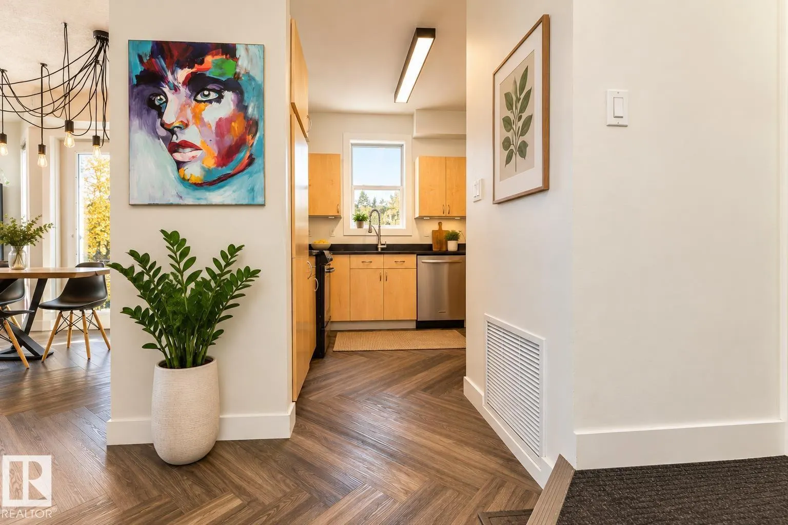 #101 8108 109 ST NW