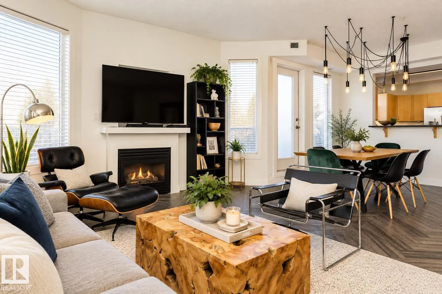 #101 8108 109 ST NW
