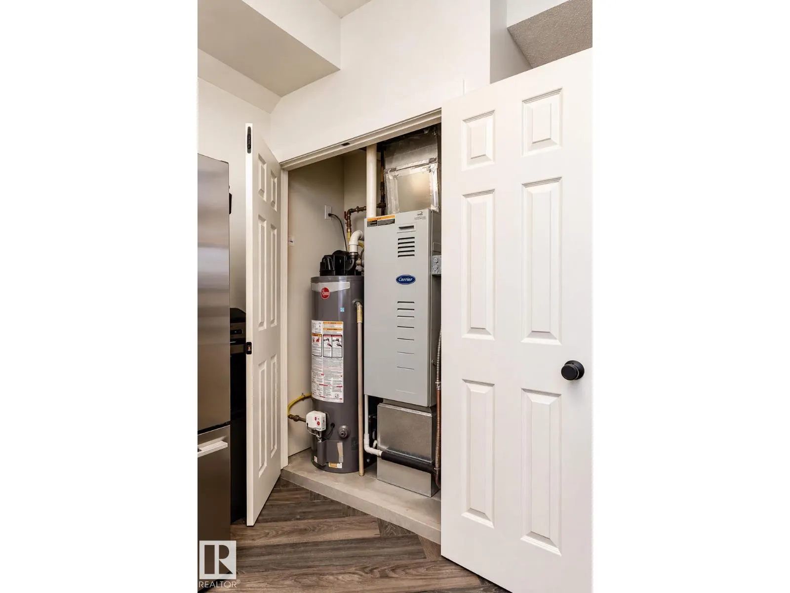 #101 8108 109 ST NW