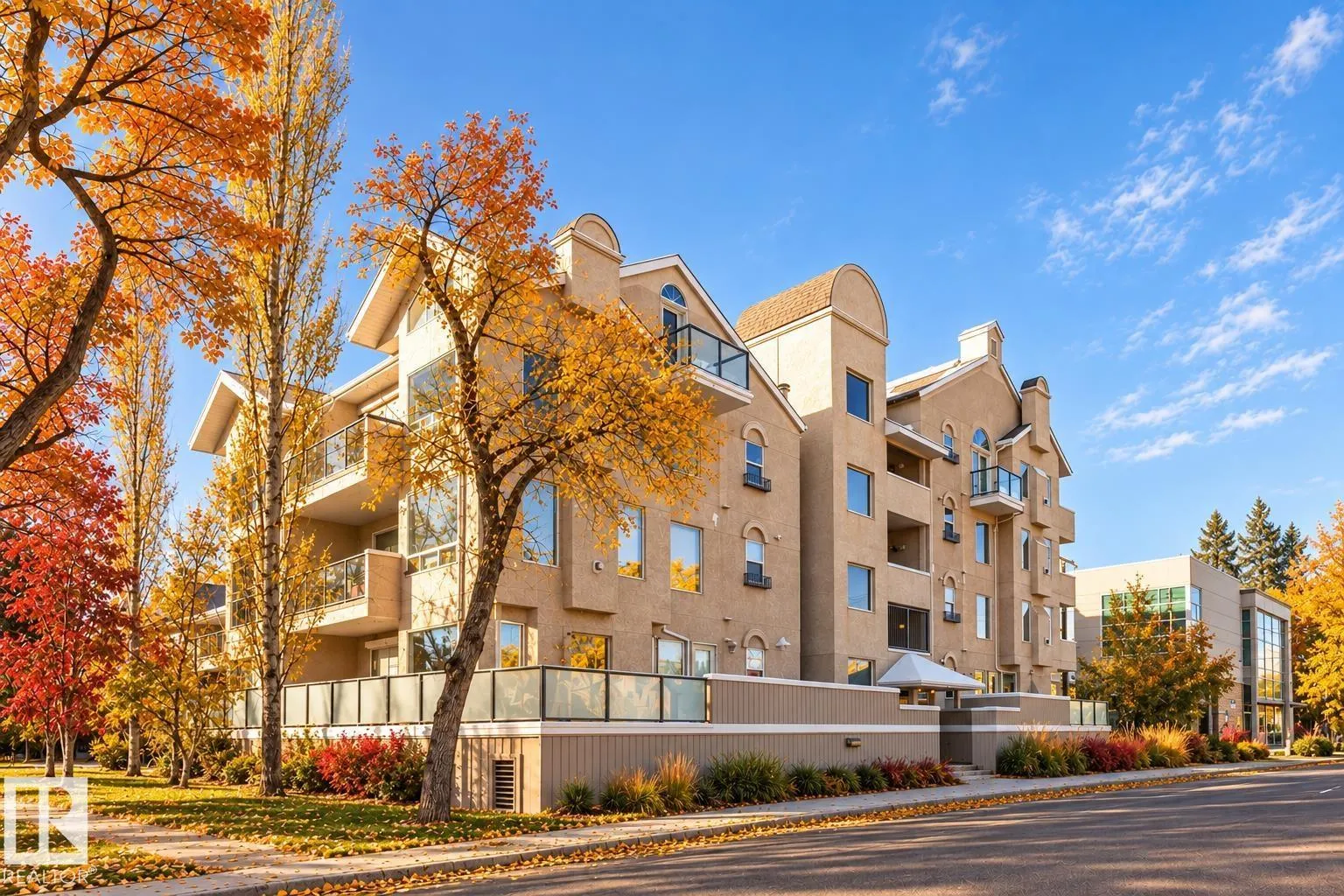 #101 8108 109 ST NW