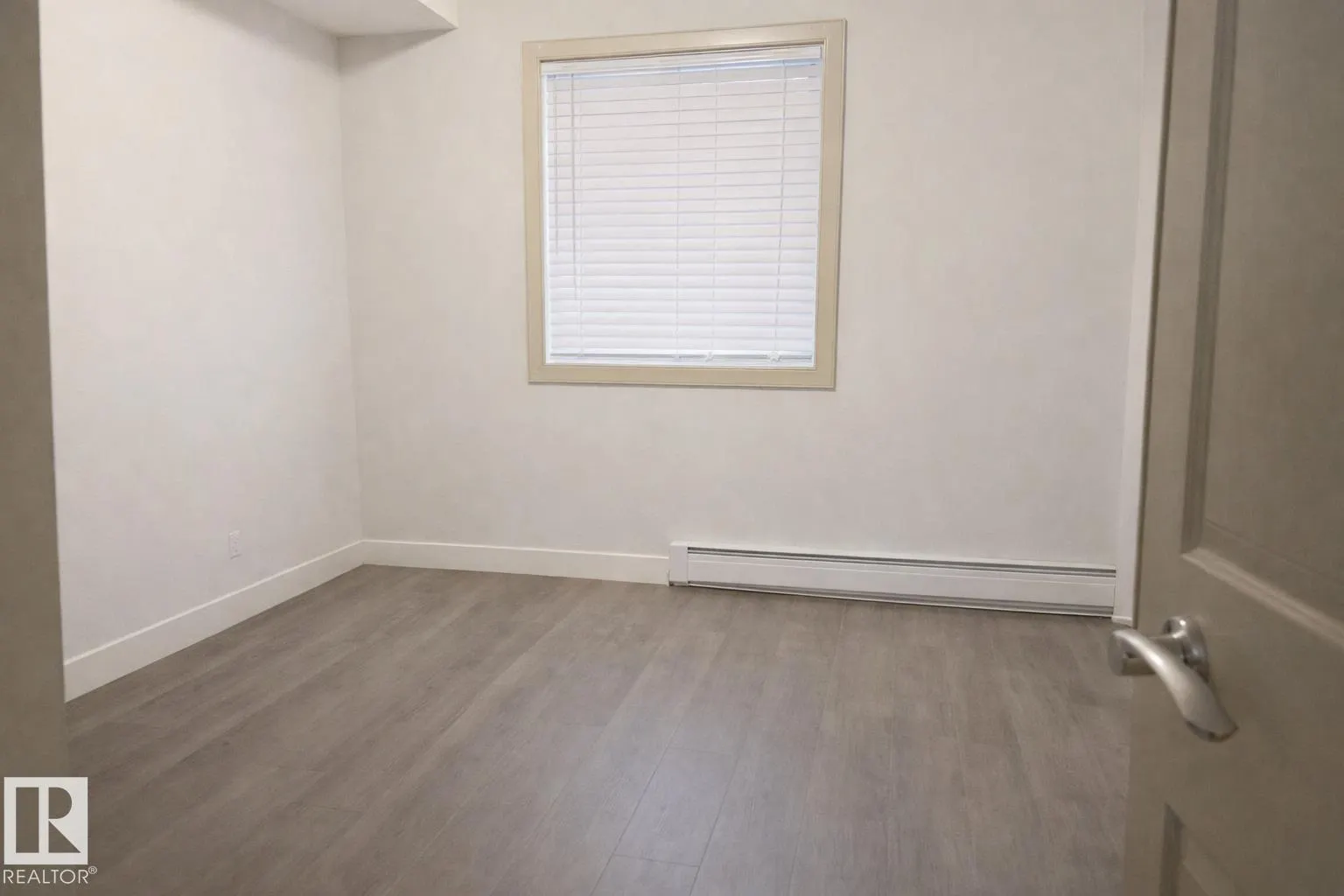 #101 4415 48 ST