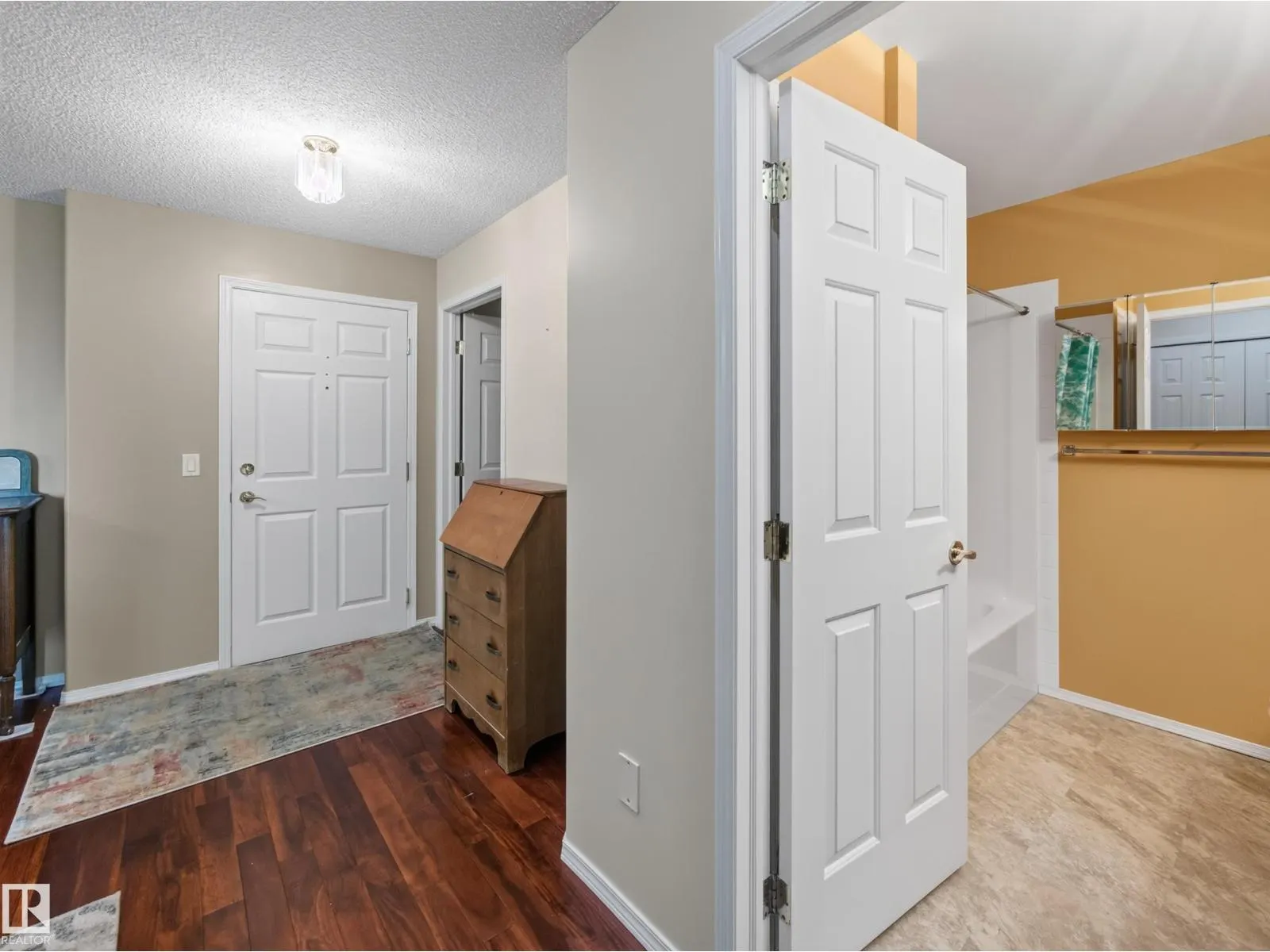 #307 70 CRYSTAL LN