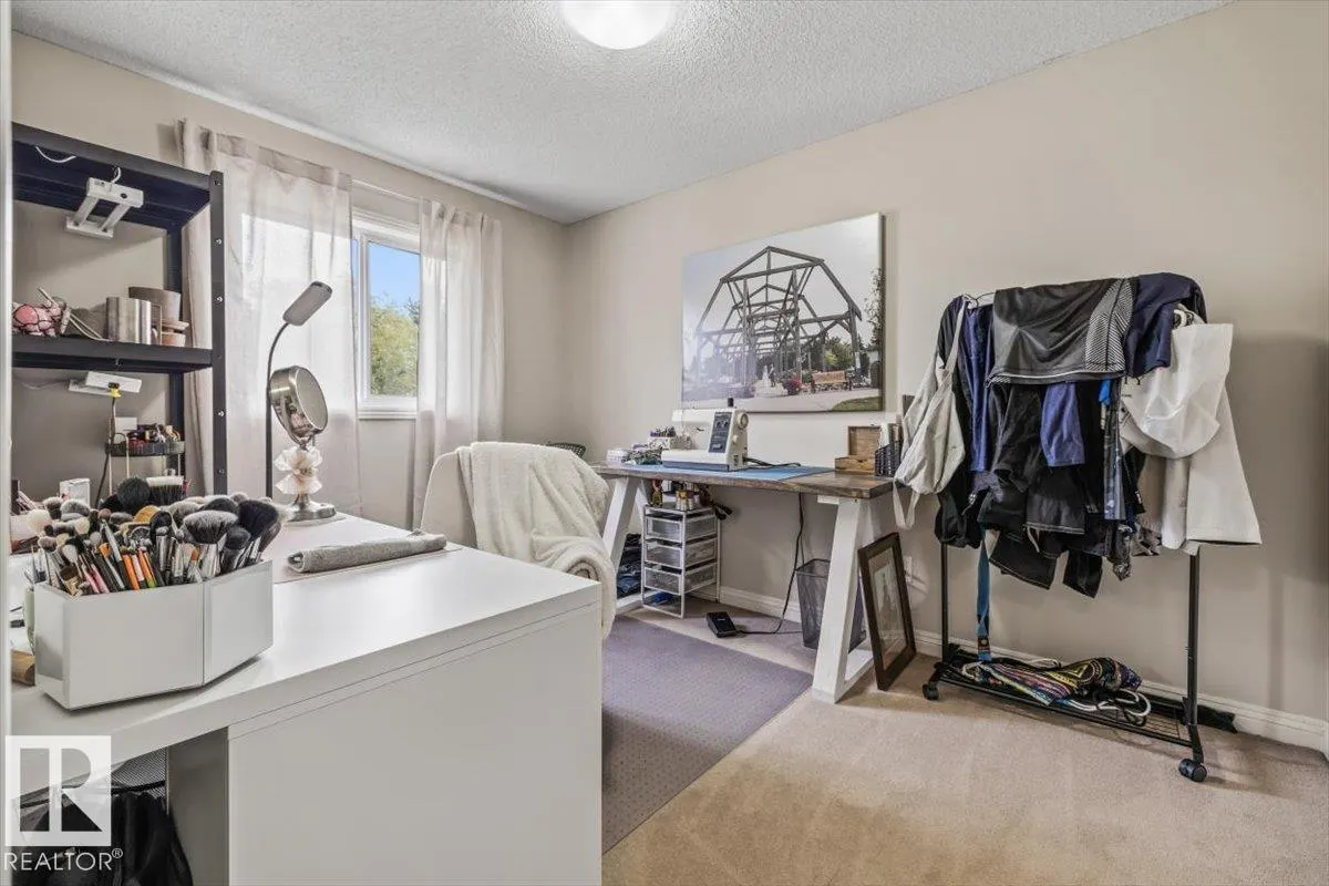 104 BECKER CR