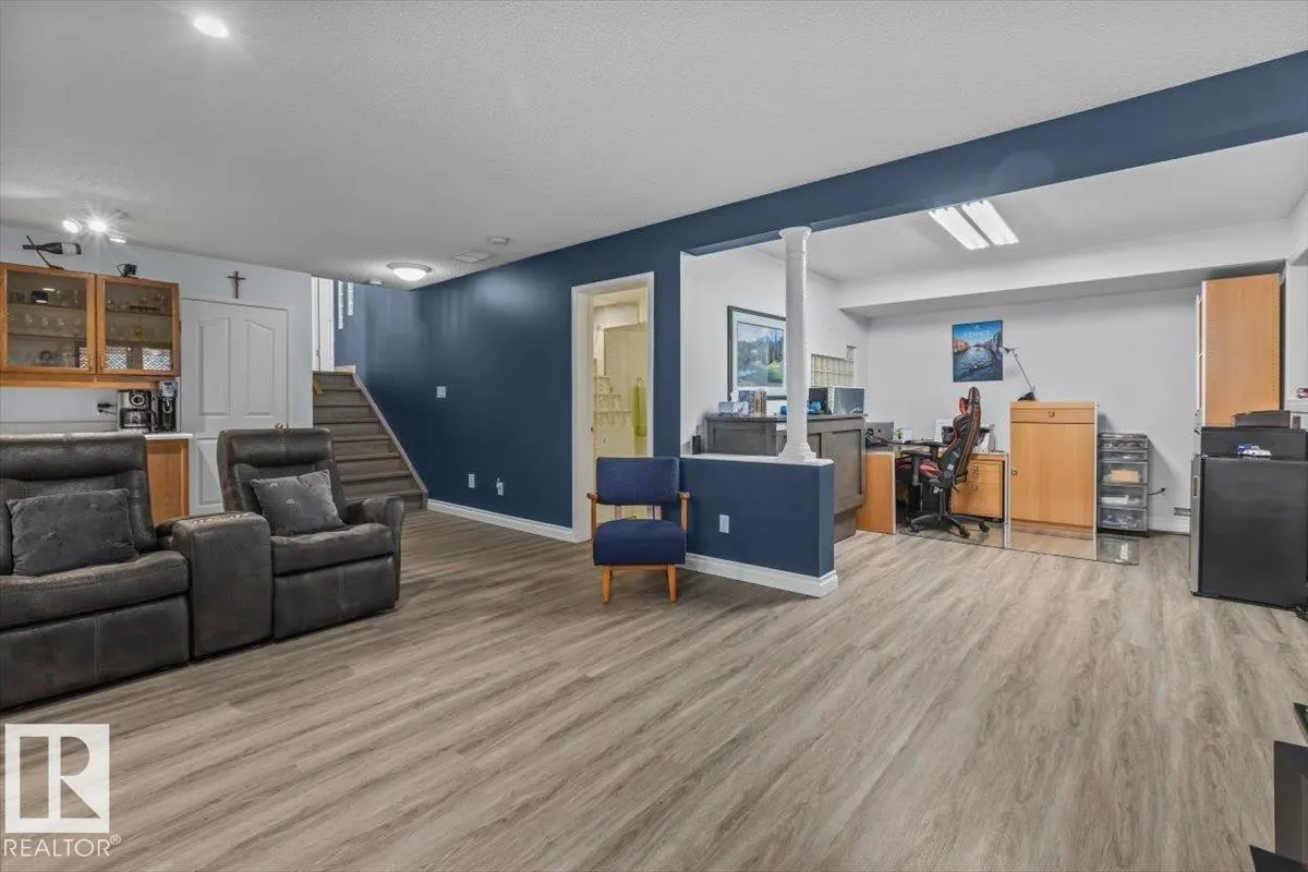 #10 85 GERVAIS RD