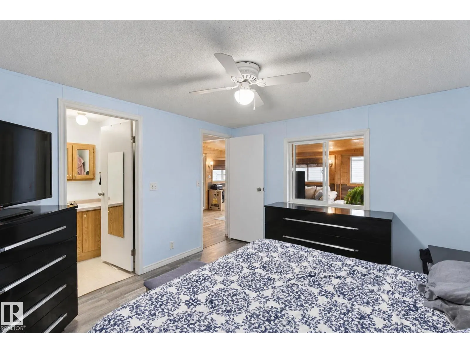 #110 3400 48 ST