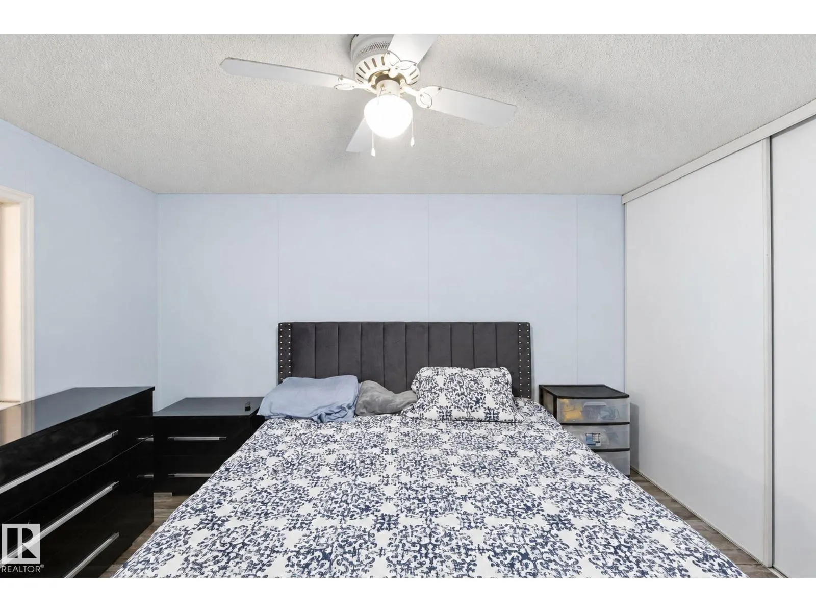 #110 3400 48 ST