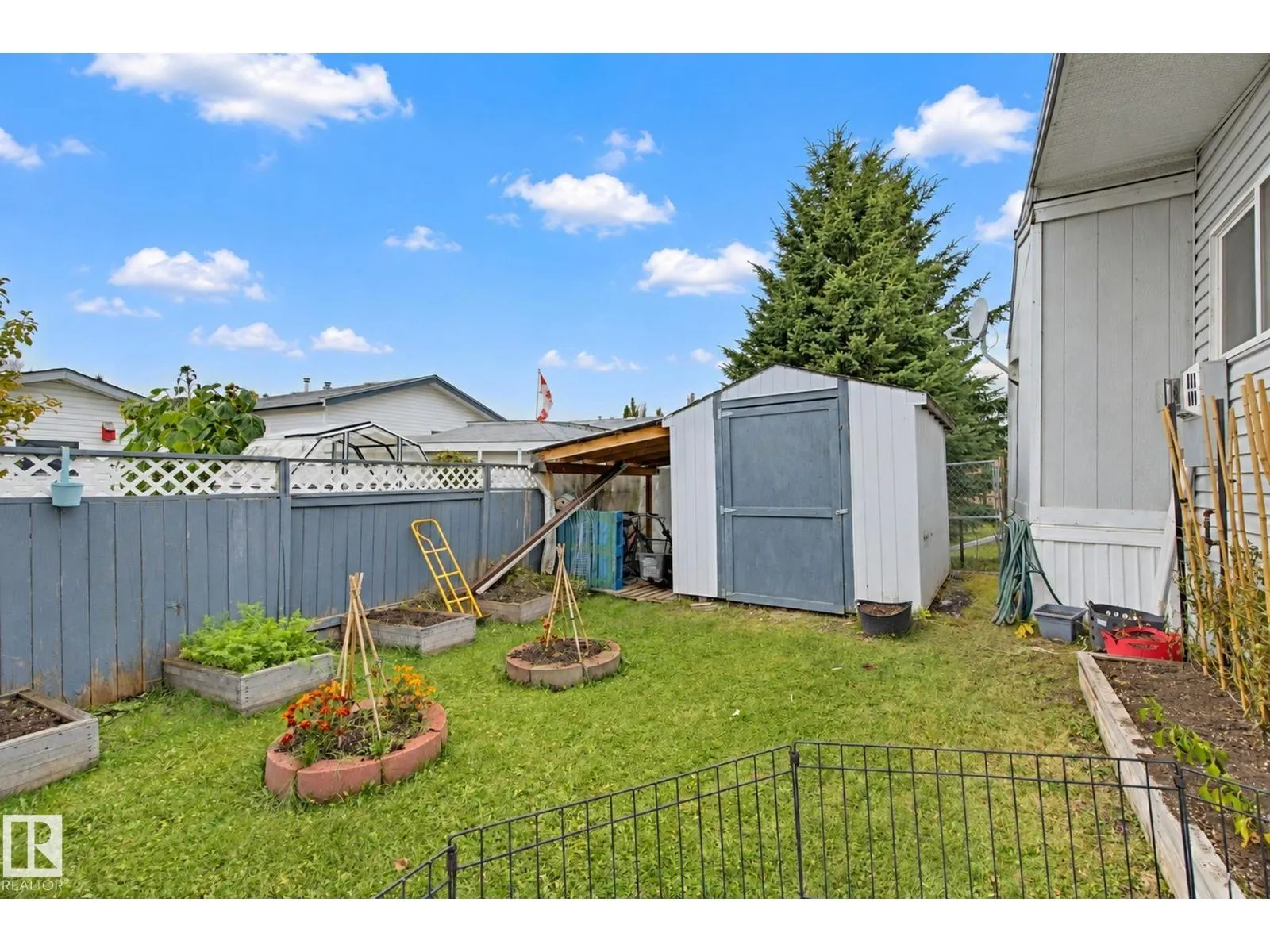 #110 3400 48 ST