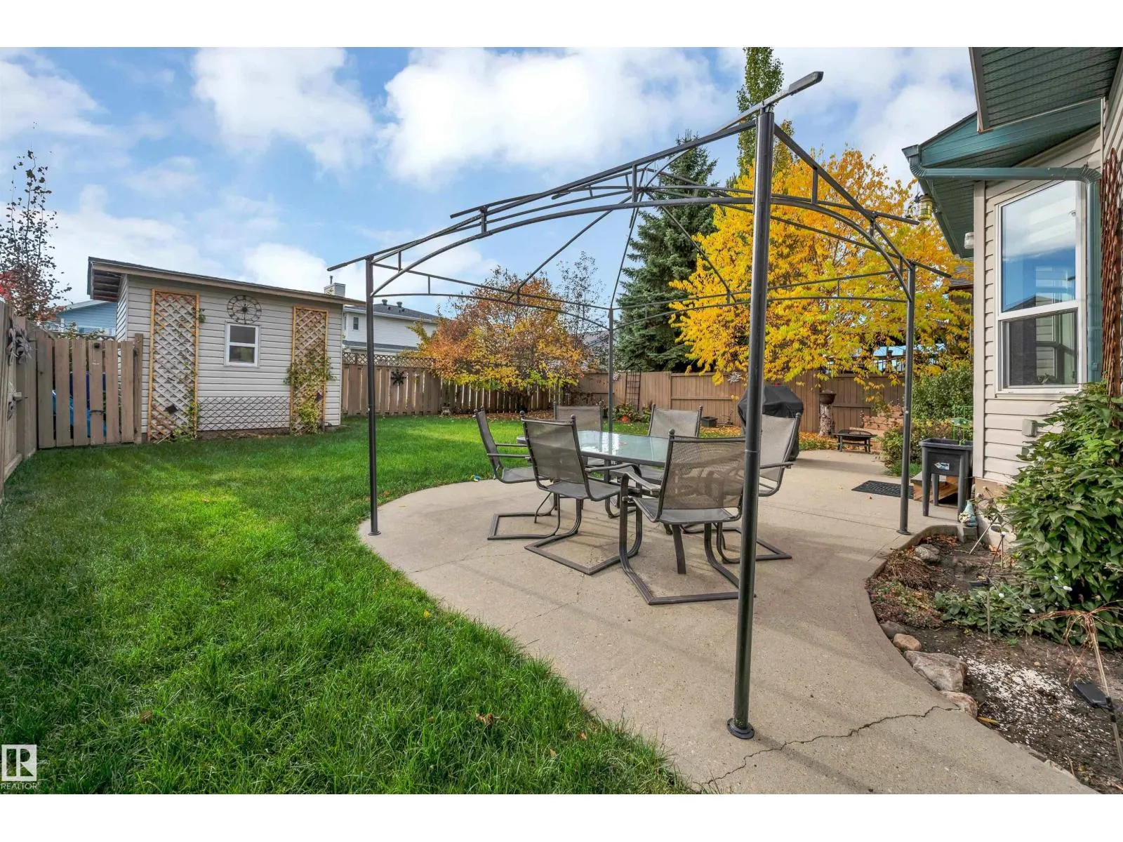 154 WESTPARK WY