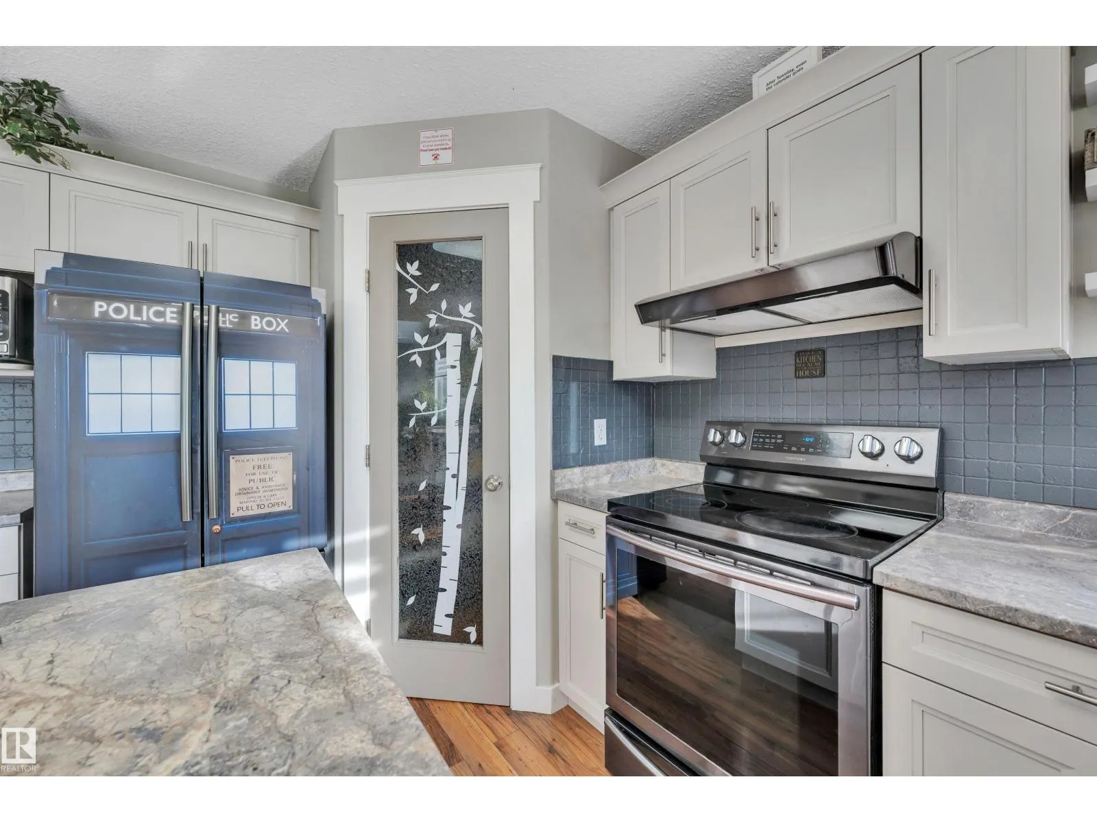 154 WESTPARK WY