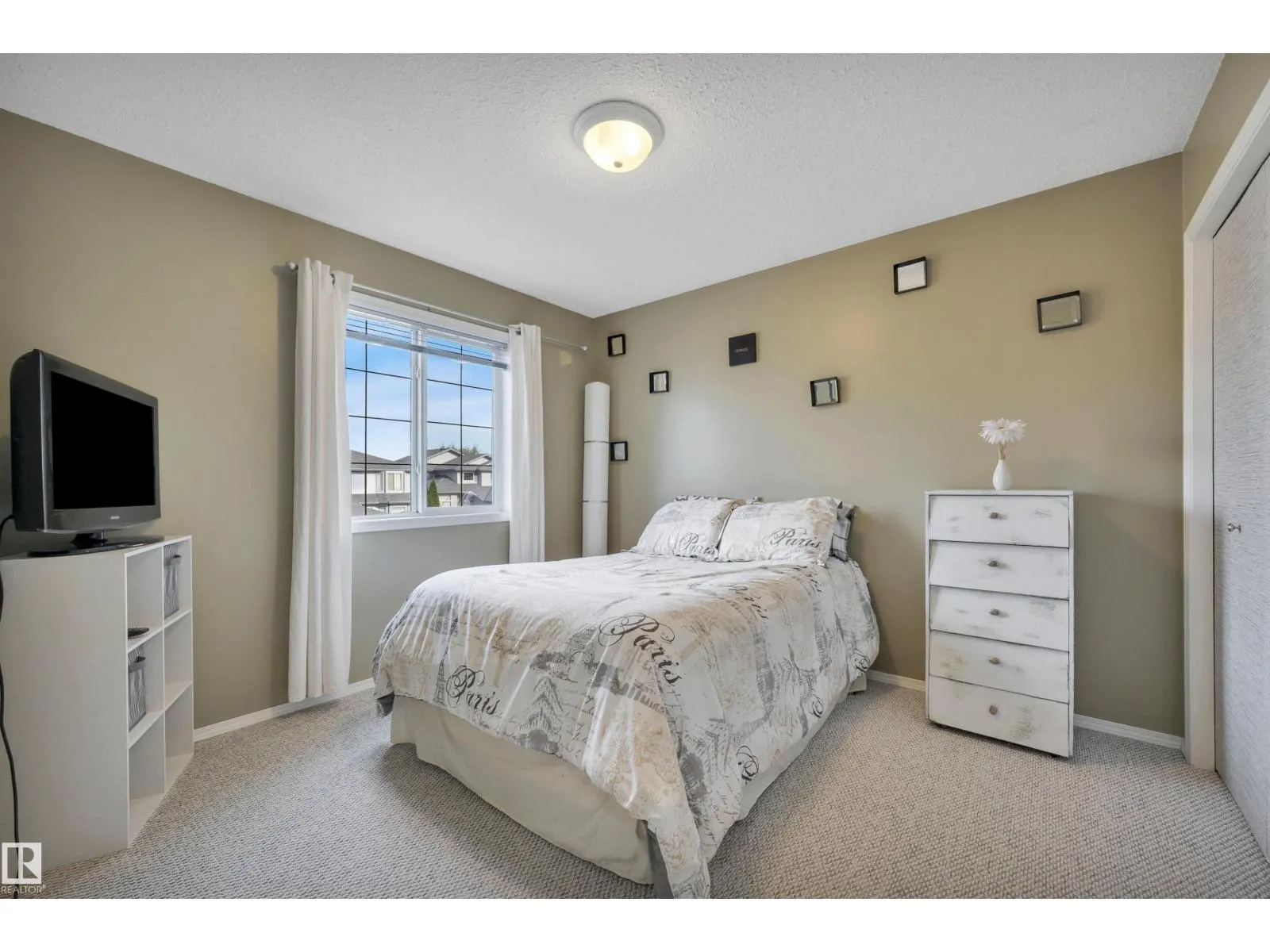 154 WESTPARK WY