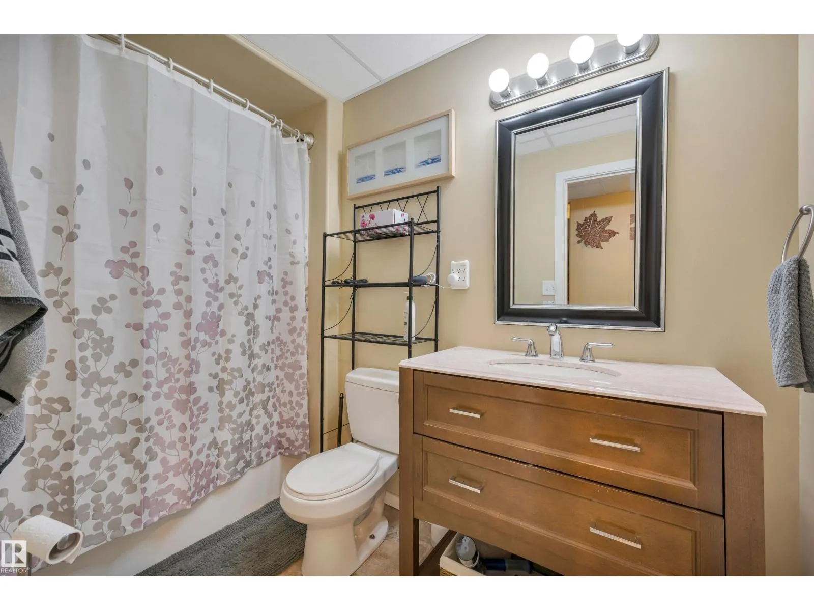 154 WESTPARK WY