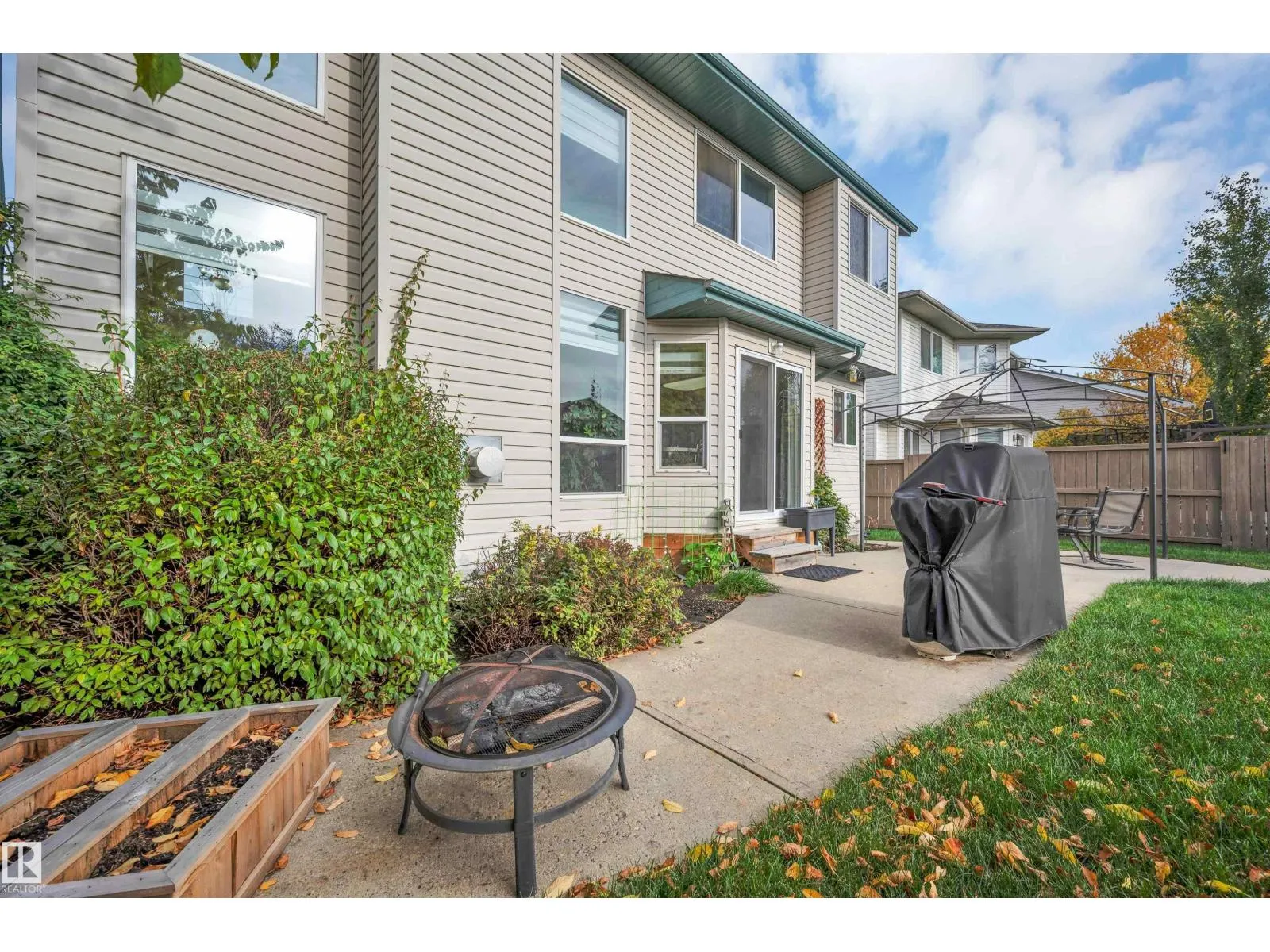 154 WESTPARK WY