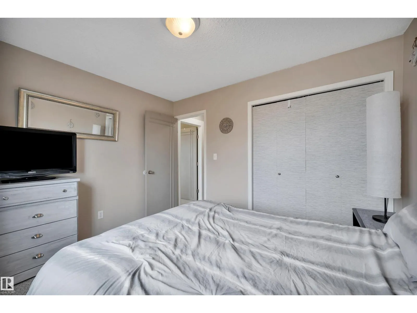 154 WESTPARK WY