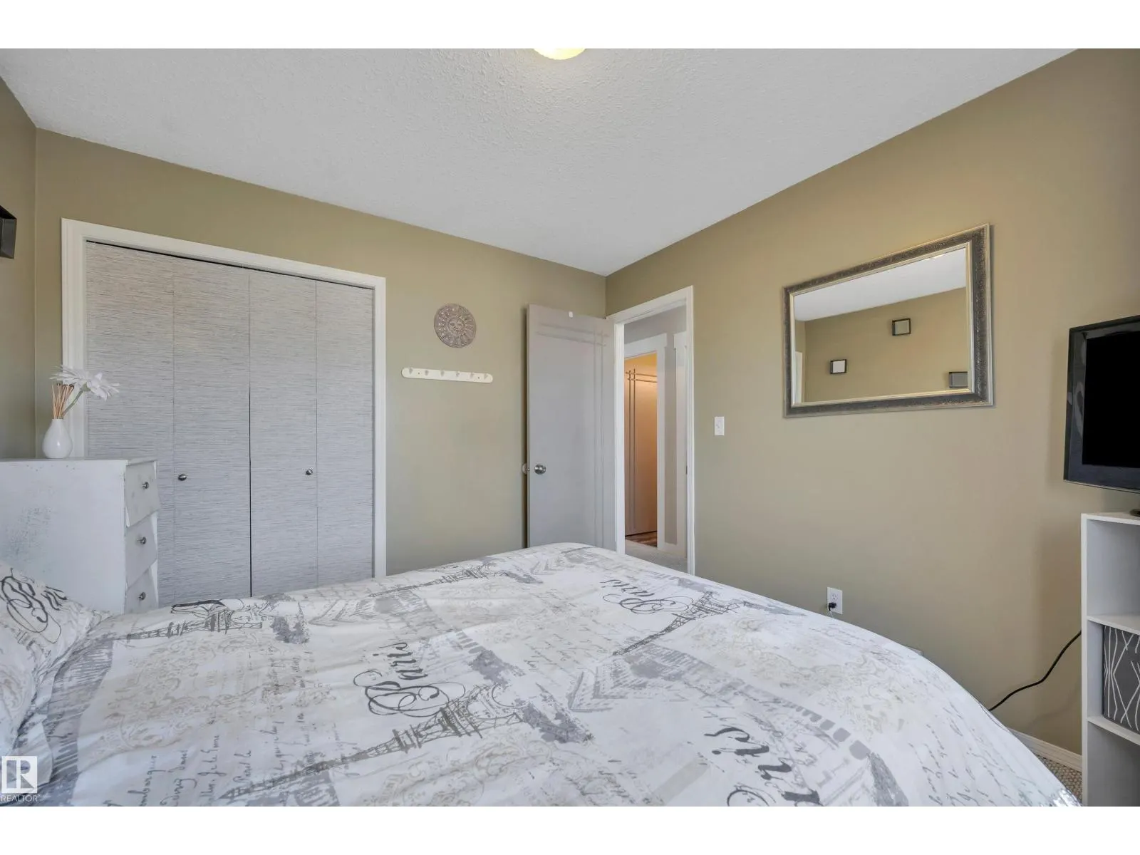 154 WESTPARK WY