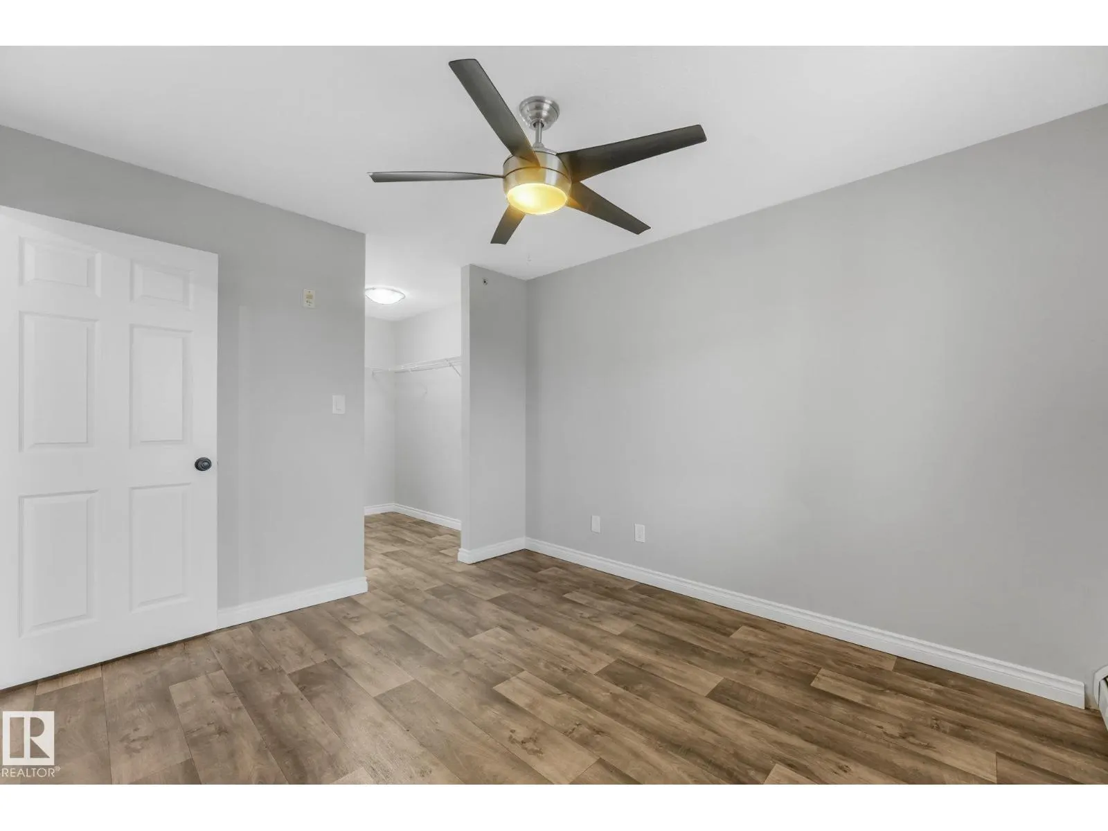 #408 4310 33 ST